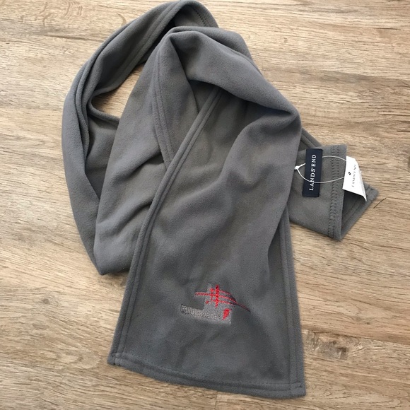 Lands End Scarf - Picture 3 of 6